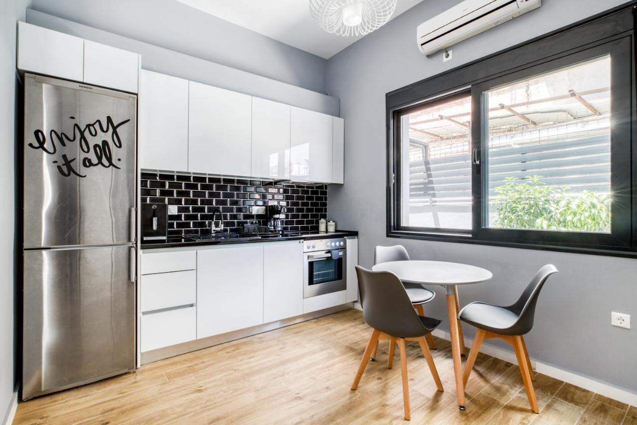 Spacious Flat With Courtyard And Private Parking! Ateny Zewnętrze zdjęcie