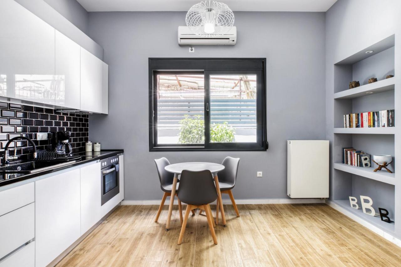 Spacious Flat With Courtyard And Private Parking! Ateny Zewnętrze zdjęcie