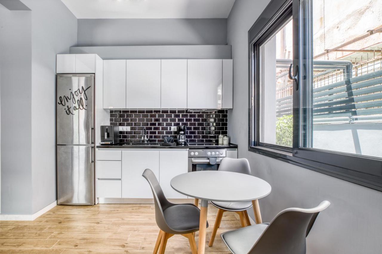 Spacious Flat With Courtyard And Private Parking! Ateny Zewnętrze zdjęcie